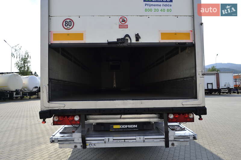 Рефрижератор полуприцеп Schmitz Cargobull SKO 24 2006 в Хусте