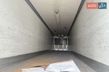 Рефрижератор напівпричіп Schmitz Cargobull SKO 24 2009 в 