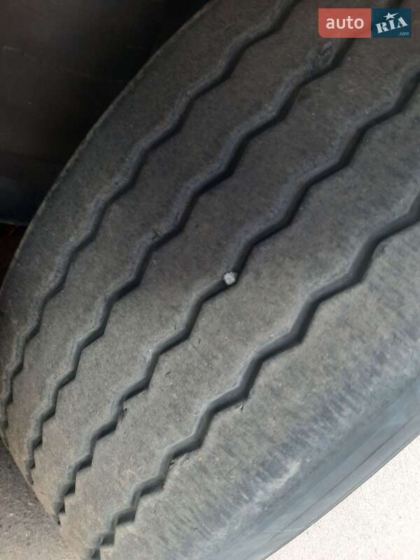 Рефрижератор полуприцеп Schmitz Cargobull SKO 24 2002 в Киеве