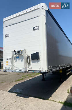 Тентований борт (штора) - напівпричіп Schmitz Cargobull SKO 24 2010 в 