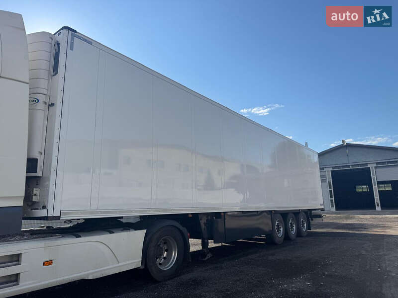 Рефрижератор полуприцеп Schmitz Cargobull SKO 24 2015 в Тернополе