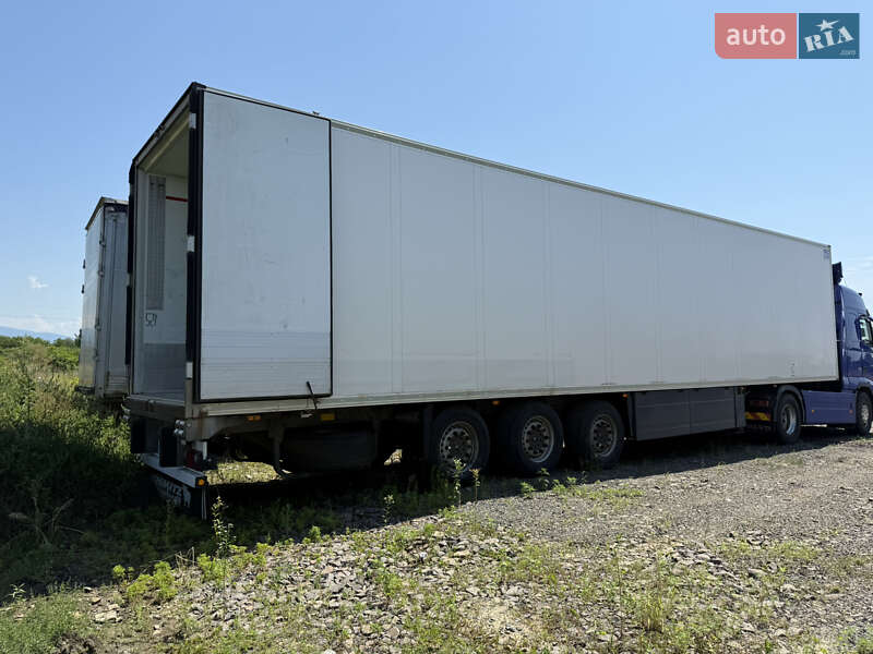 Рефрижератор Schmitz Cargobull SKO 24 2012 в Мукачево