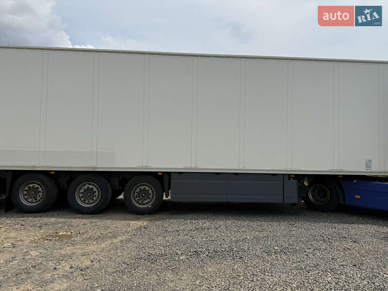 Рефрижератор Schmitz Cargobull SKO 24 2012 в Мукачево