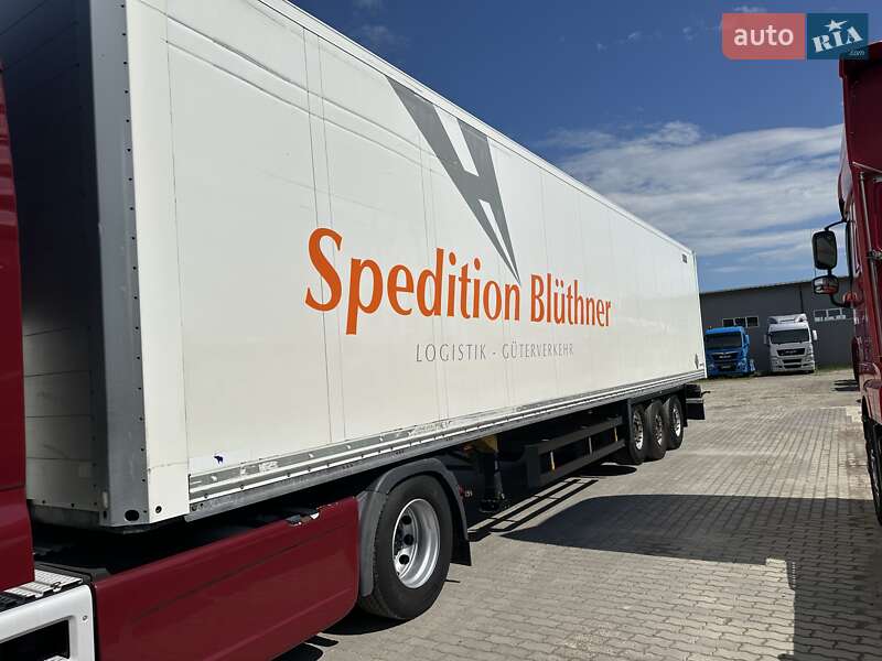 Изотермическая будка Schmitz Cargobull SKO 24 2013 в Калуше