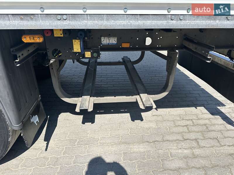 Изотермическая будка Schmitz Cargobull SKO 24 2013 в Калуше