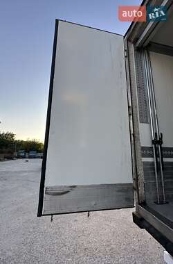 Рефрижератор полуприцеп Schmitz Cargobull SKO 24 2006 в 