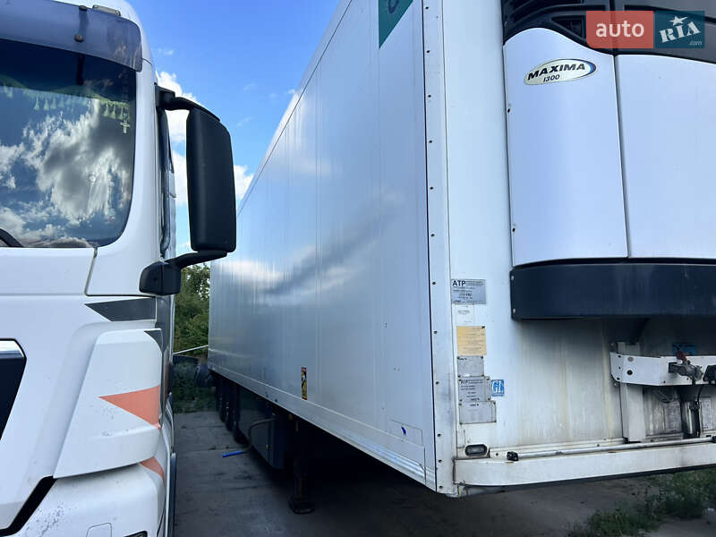Рефрижератор полуприцеп Schmitz Cargobull SKO 24 2011 в Киеве