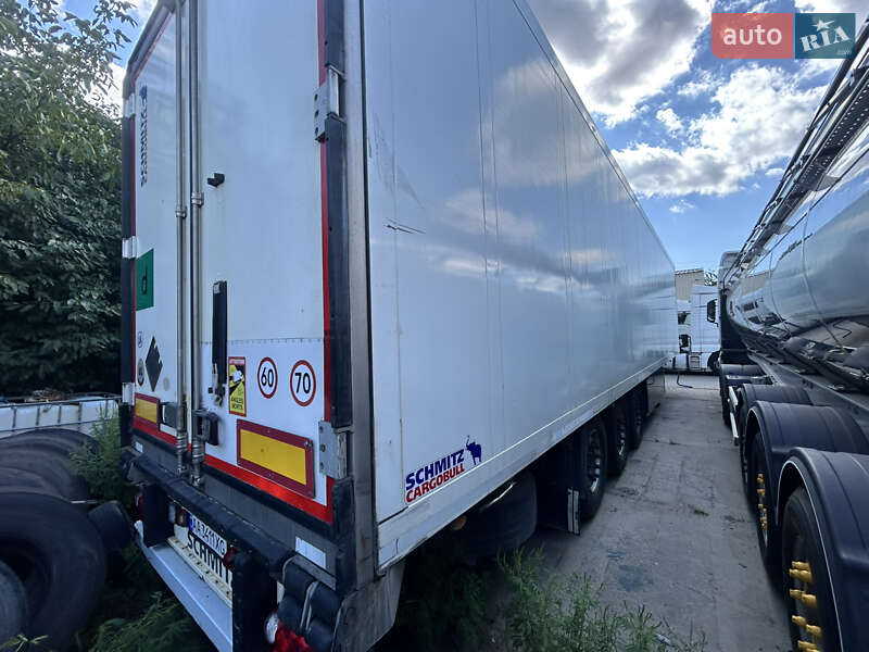 Рефрижератор полуприцеп Schmitz Cargobull SKO 24 2011 в Киеве