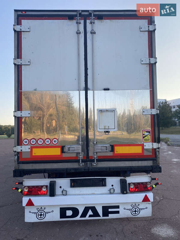 Рефрижератор полуприцеп Schmitz Cargobull SKO 24 2002 в Чернигове