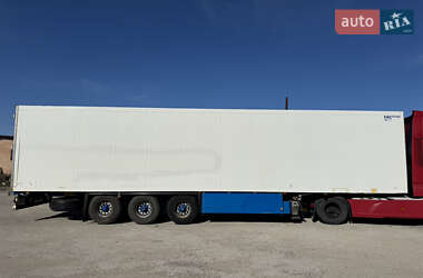 Рефрижератор напівпричіп Schmitz Cargobull SKO 24 2003 в 