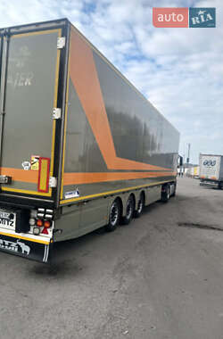 Рефрижератор напівпричіп Schmitz Cargobull SKO 24 2012 в 