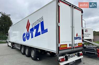 Рефрижератор напівпричіп Schmitz Cargobull SKO 24 2011 в 