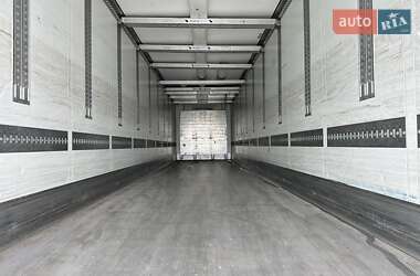 Рефрижератор напівпричіп Schmitz Cargobull SKO 24 2011 в 