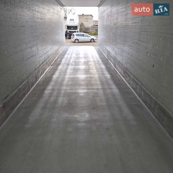 Рефрижератор напівпричіп Schmitz Cargobull SKO 24 2014 в Львові