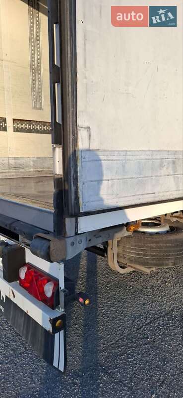 Рефрижератор полуприцеп Schmitz Cargobull SKO 24 2009 в Новомосковске