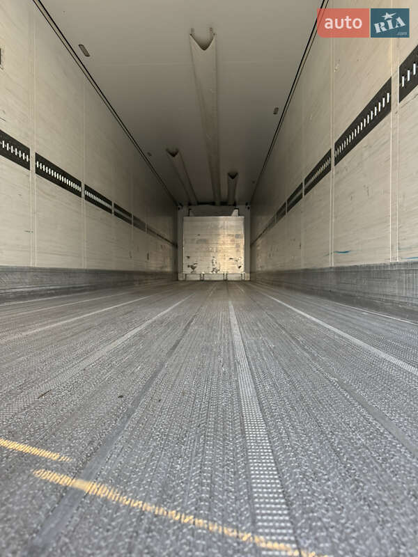 Рефрижератор напівпричіп Schmitz Cargobull SKO 24 2017 в Вінниці