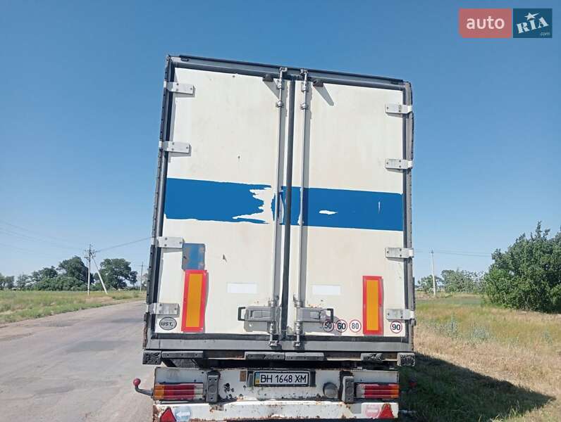 Рефрижератор напівпричіп Schmitz Cargobull SKO 24 2001 в Одесі