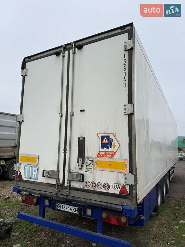 Рефрижератор напівпричіп Schmitz Cargobull SKO 24 2003 в Одесі