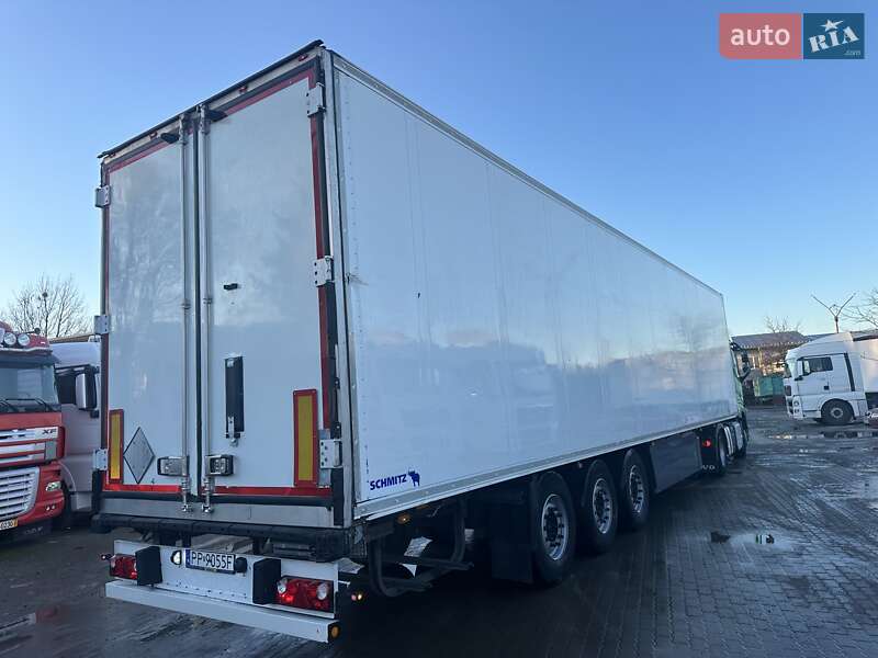 Рефрижератор напівпричіп Schmitz Cargobull SKO 24 2011 в Калуші