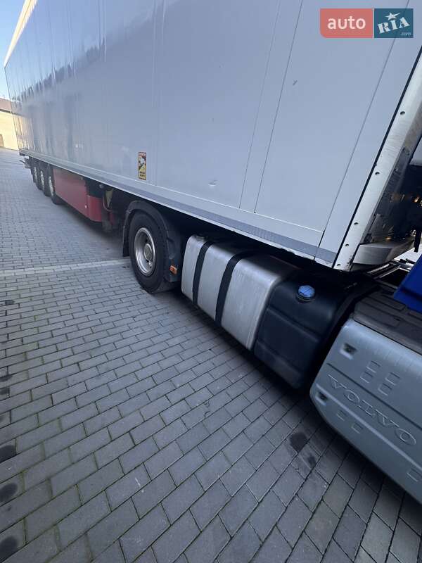 Рефрижератор полуприцеп Schmitz Cargobull SKO 24 2010 в Киеве