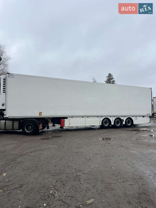 Рефрижератор полуприцеп Schmitz Cargobull SKO 24 2017 в Киеве