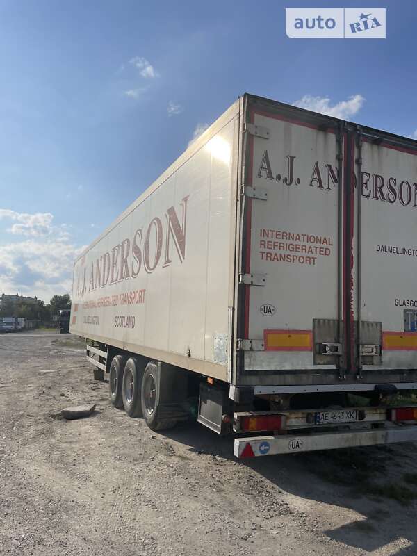 Рефрижератор напівпричіп Schmitz Cargobull SKO 1999 в Дніпрі