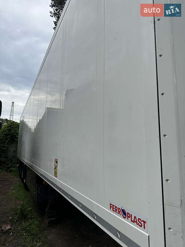 Рефрижератор Schmitz Cargobull SKO 2012 в Киеве