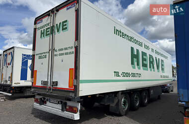 Рефрижератор напівпричіп Schmitz Cargobull SKO 2004 в 