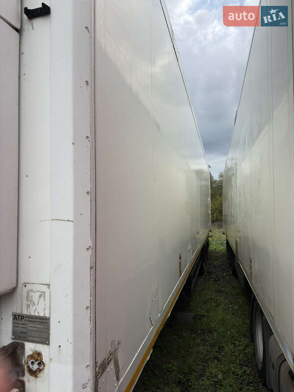 Рефрижератор полуприцеп Schmitz Cargobull SKO 2006 в Коломые