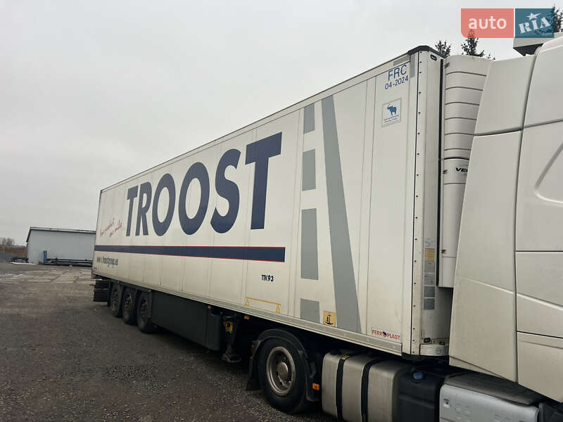 Schmitz Cargobull SKO 2018