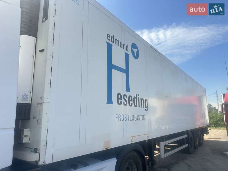 Рефрижератор полуприцеп Schmitz Cargobull SKO 2010 в Львове