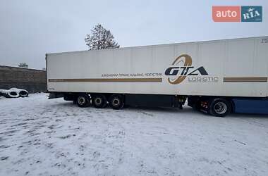 Рефрижератор полуприцеп Schmitz Cargobull SKO 2011 в Борисполе