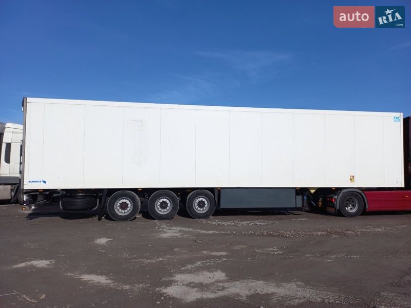 Рефрижератор полуприцеп Schmitz Cargobull SKO 2009 в Киеве