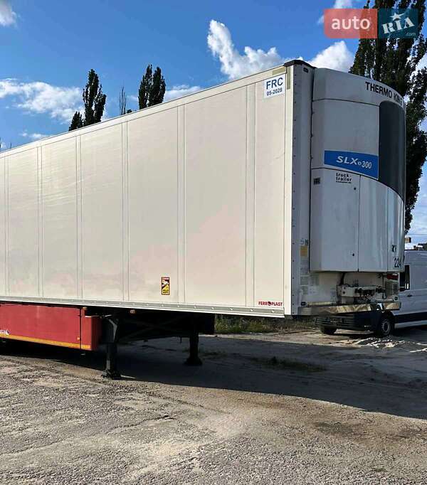 Рефрижератор напівпричіп Schmitz Cargobull SL 2013 в Києві