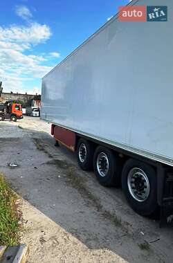 Рефрижератор полуприцеп Schmitz Cargobull SL 2013 в 