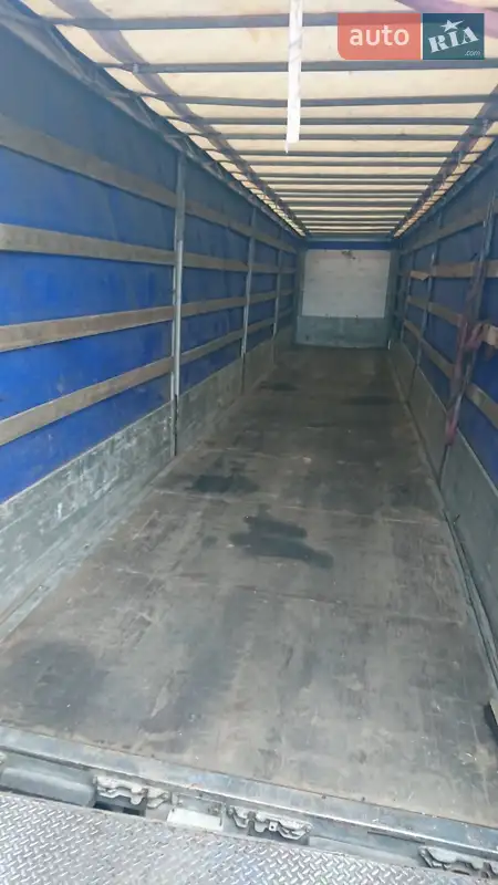 Бортовой полуприцеп Schmitz Cargobull SO1 2008 в 