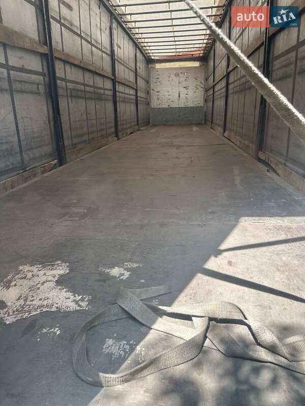 Тентований борт (штора) - напівпричіп Schmitz Cargobull SO1 2007 в Львові