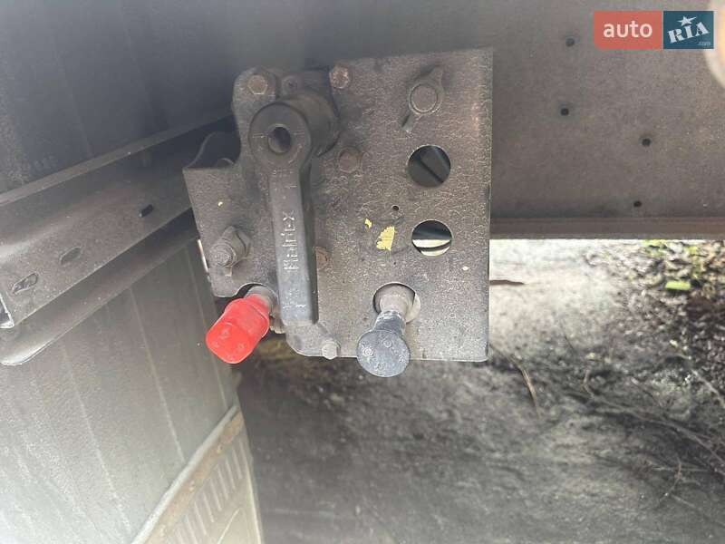 Тентований борт (штора) - напівпричіп Schmitz Cargobull SO1 2007 в Львові