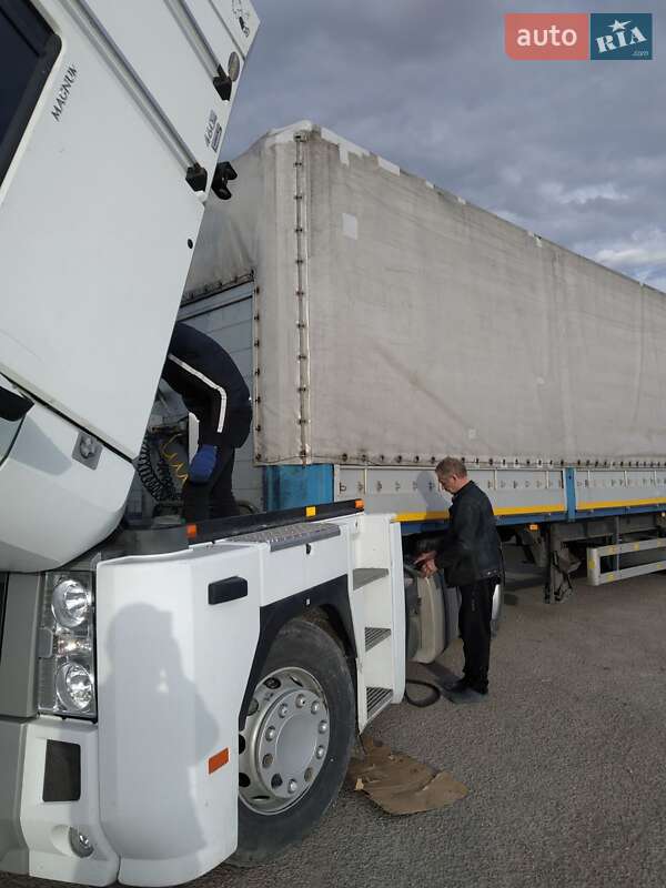Тентованный борт (штора) - полуприцеп Schmitz Cargobull SPR 2001 в Шептицькому