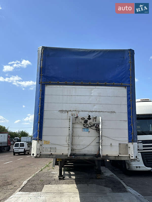 Тентований борт (штора) - напівпричіп Schmitz Cargobull SPR 2006 в Чернігові