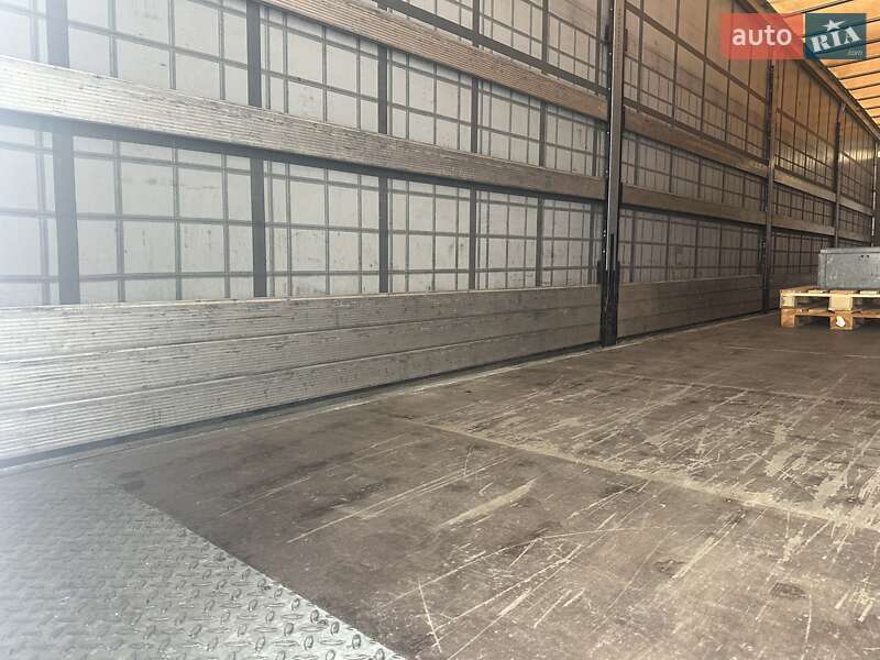 Тентованный борт (штора) - полуприцеп Schmitz Cargobull SPR 2018 в Киеве