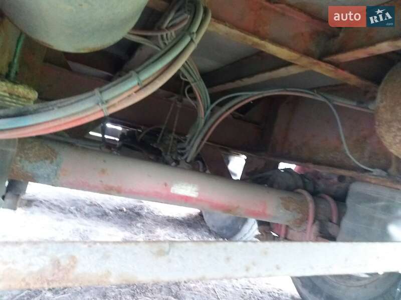 Бортовой полуприцеп Schmitz S-01 2000 в Киеве