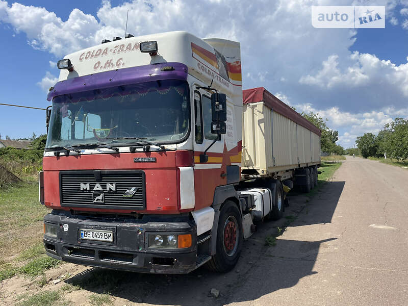 Зерновоз - полуприцеп Schmitz S-01 2001 в Николаеве
