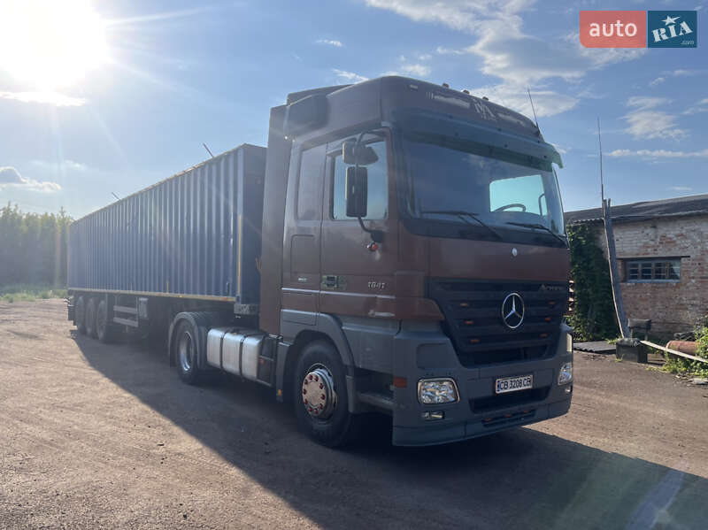 Контейнеровоз полуприцеп Schmitz S-01 2002 в Прилуках