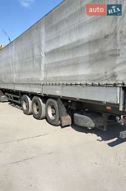 Бортовой полуприцеп Schmitz S-01 2003 в 