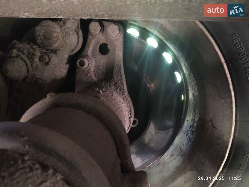 Зерновоз - полуприцеп Schmitz S-01 2000 в Варве