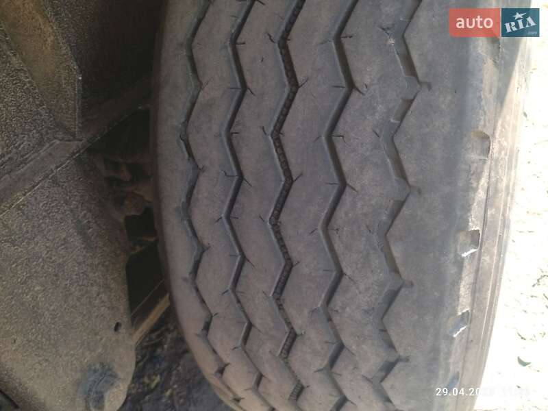Зерновоз - полуприцеп Schmitz S-01 2000 в Варве