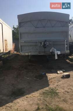 Бортовой полуприцеп Schmitz S-01 2004 в 