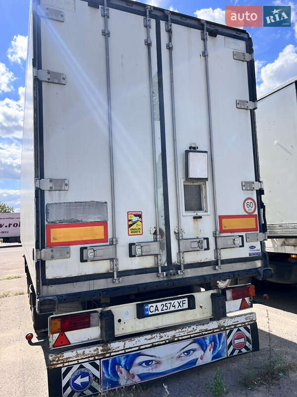 Рефрижератор полуприцеп Schmitz S-01 2004 в Черкассах