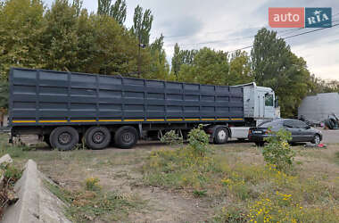 Зерновоз - полуприцеп Schmitz S-01 2000 в Николаеве
